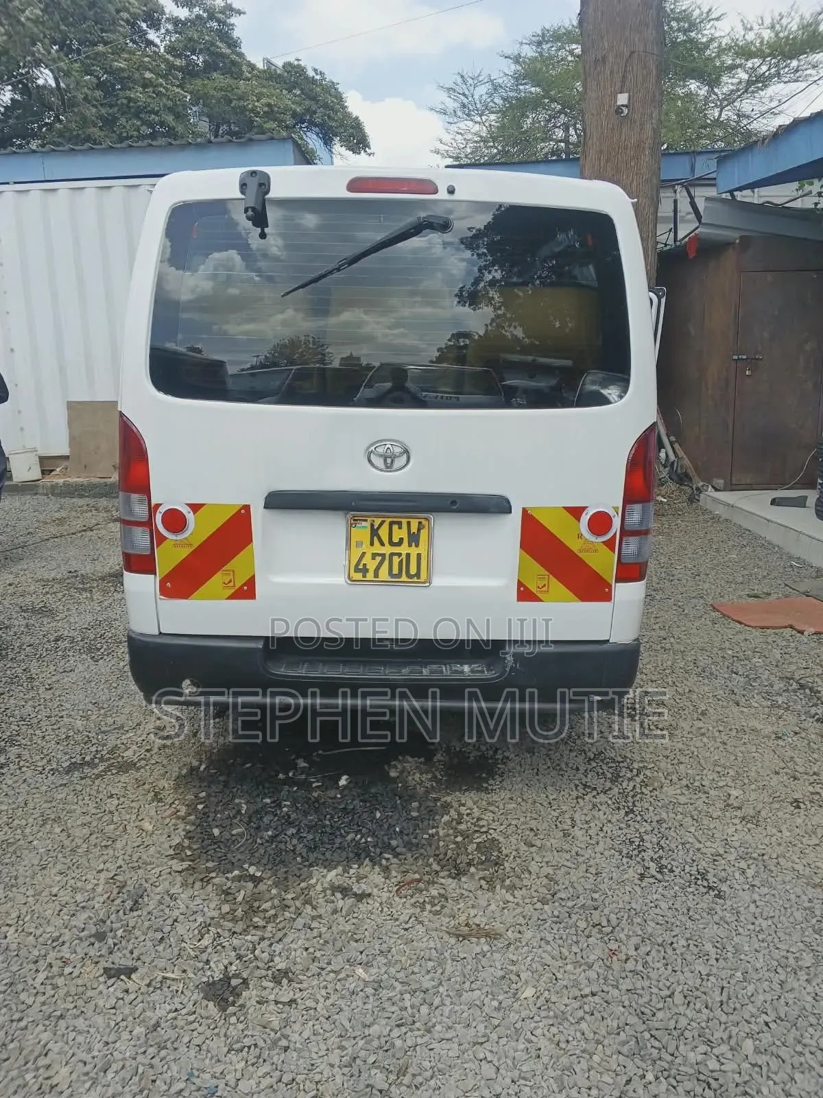 Toyota HiAce 2013 White