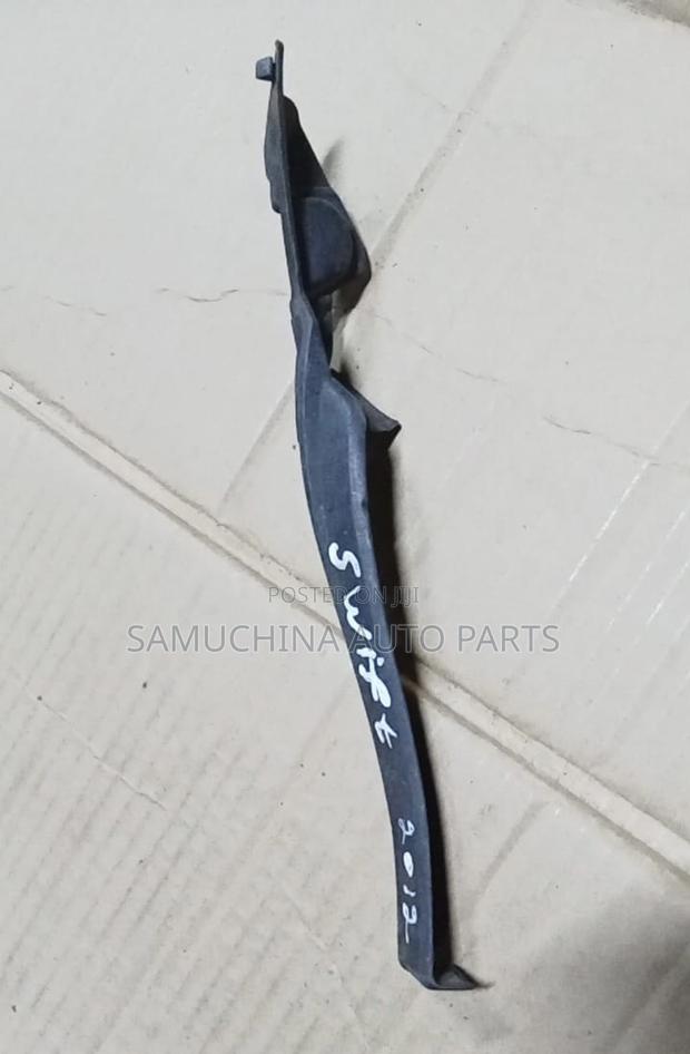 Windscreen Finisher Suzuki Swift