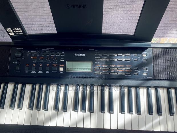 Yamaha PSR-E383 - thumbnail 4