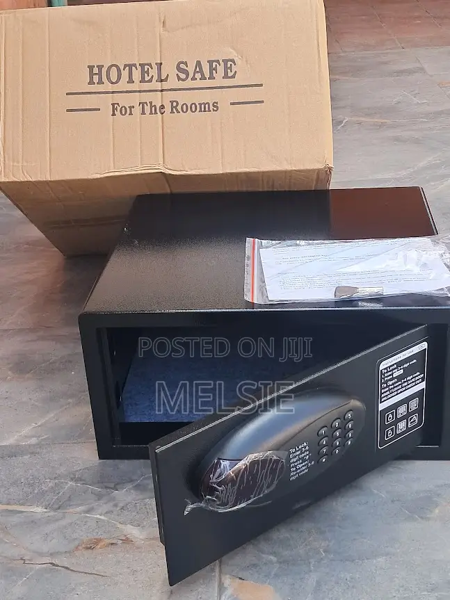 Electronic Safe Locker With Emergency Keys