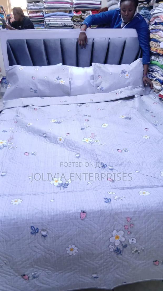 3 PCS Premium Bedcover Set - thumbnail 4