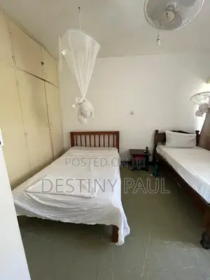 Modern 2 Bedroom Apartment With Beachview Point