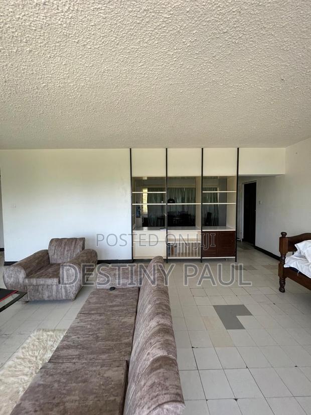 Modern 2 Bedroom Apartment With Beachview Point - thumbnail 14