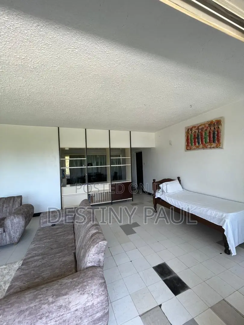 Modern 2 Bedroom Apartment With Beachview Point