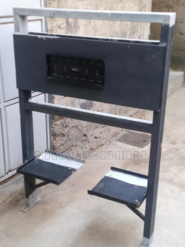 Double Steel Tv Stand - thumbnail 5