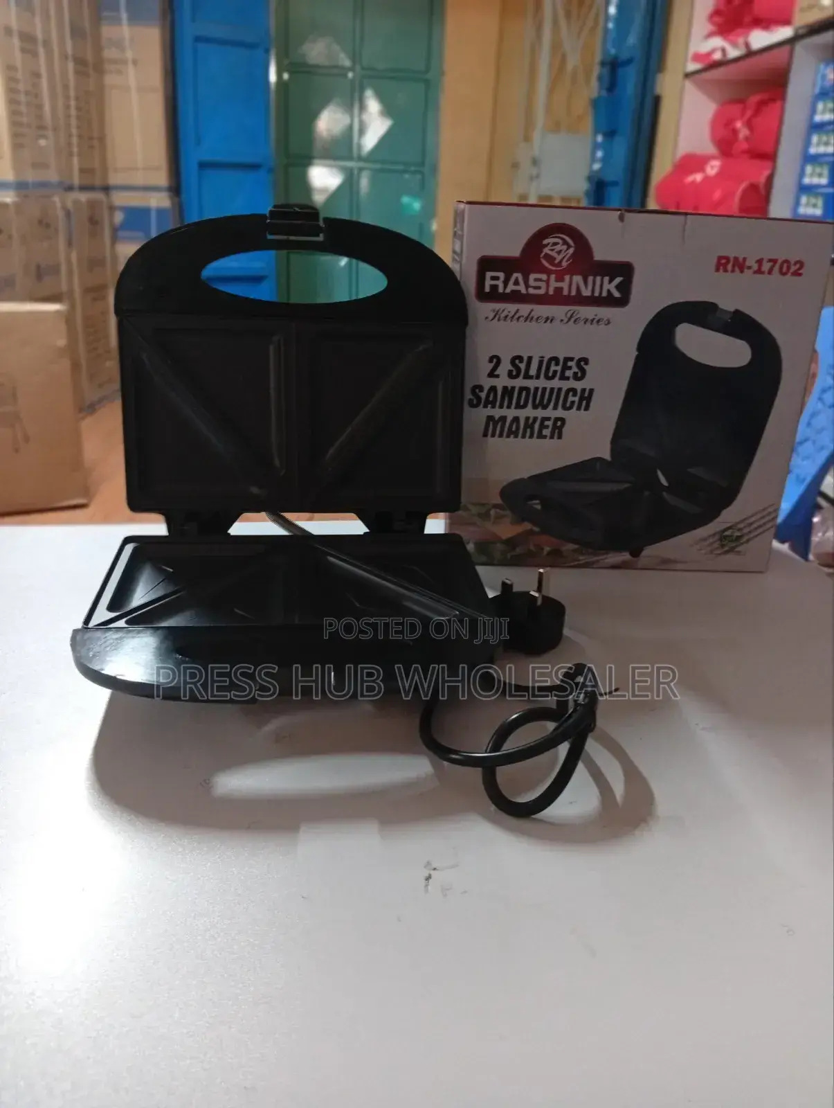Rashnik 2-Slice Sandwich Maker (Model Rn-1702) – Brand New