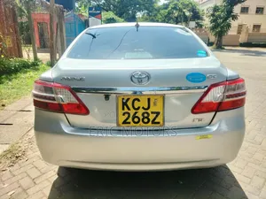 Toyota Premio 2010 Silver
