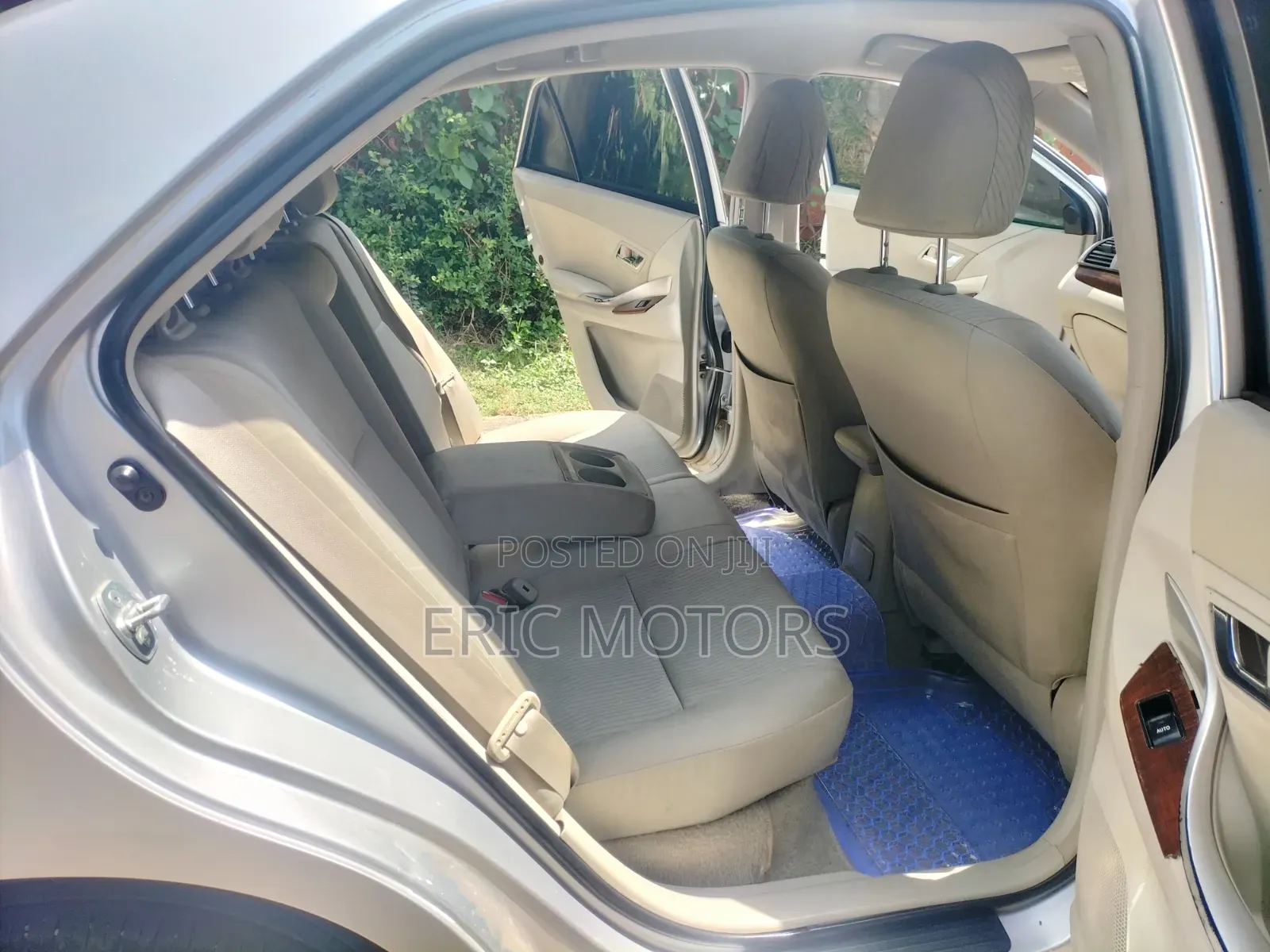 Toyota Premio 2010 Silver