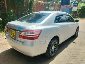 Toyota Premio 2010 Silver