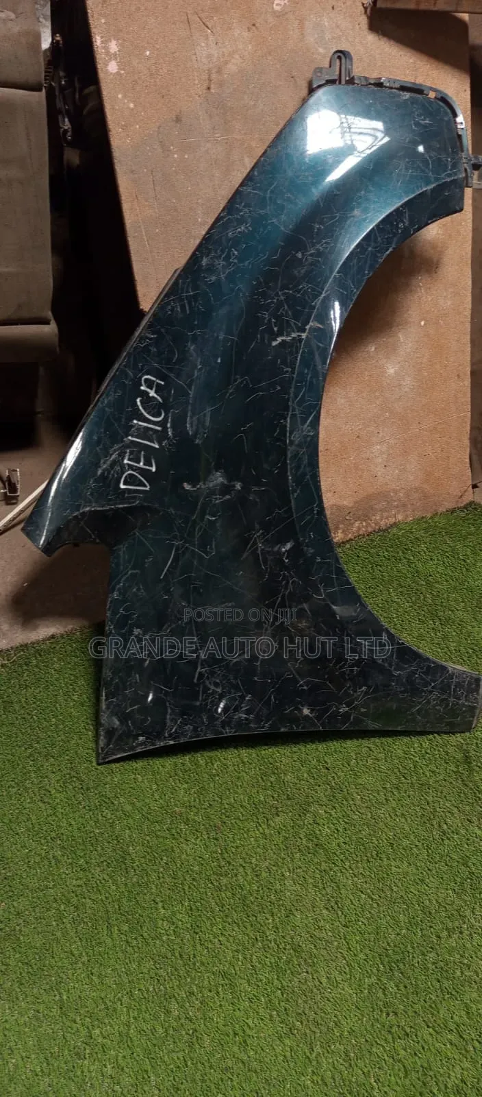 Delica Fender/Wing