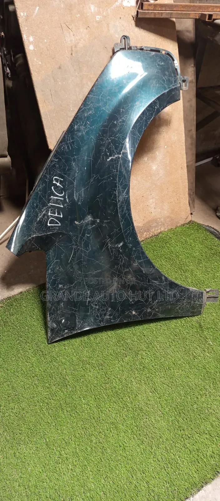 Delica Fender/Wing