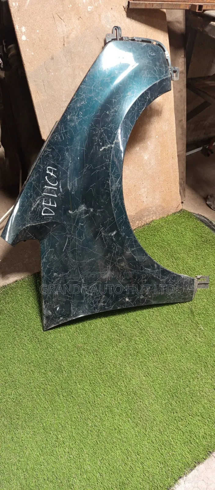 Delica Fender/Wing