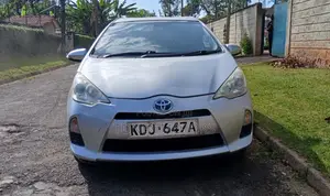 Toyota Aqua 2015 Silver