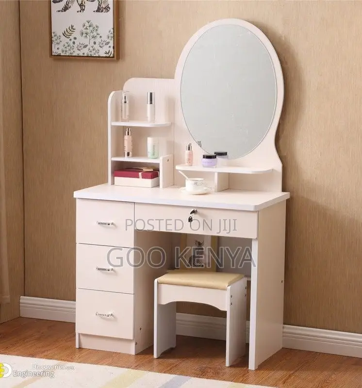 Vanity Set; Elegant Wooden Dressing Table With Fixed Mirror