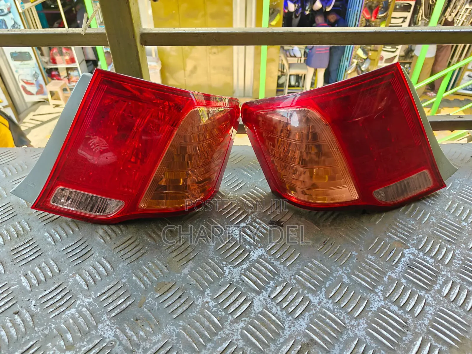 Totoya Axio 2008 Tailights