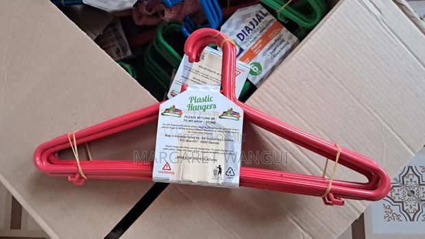 Plastic Cloth Hangers