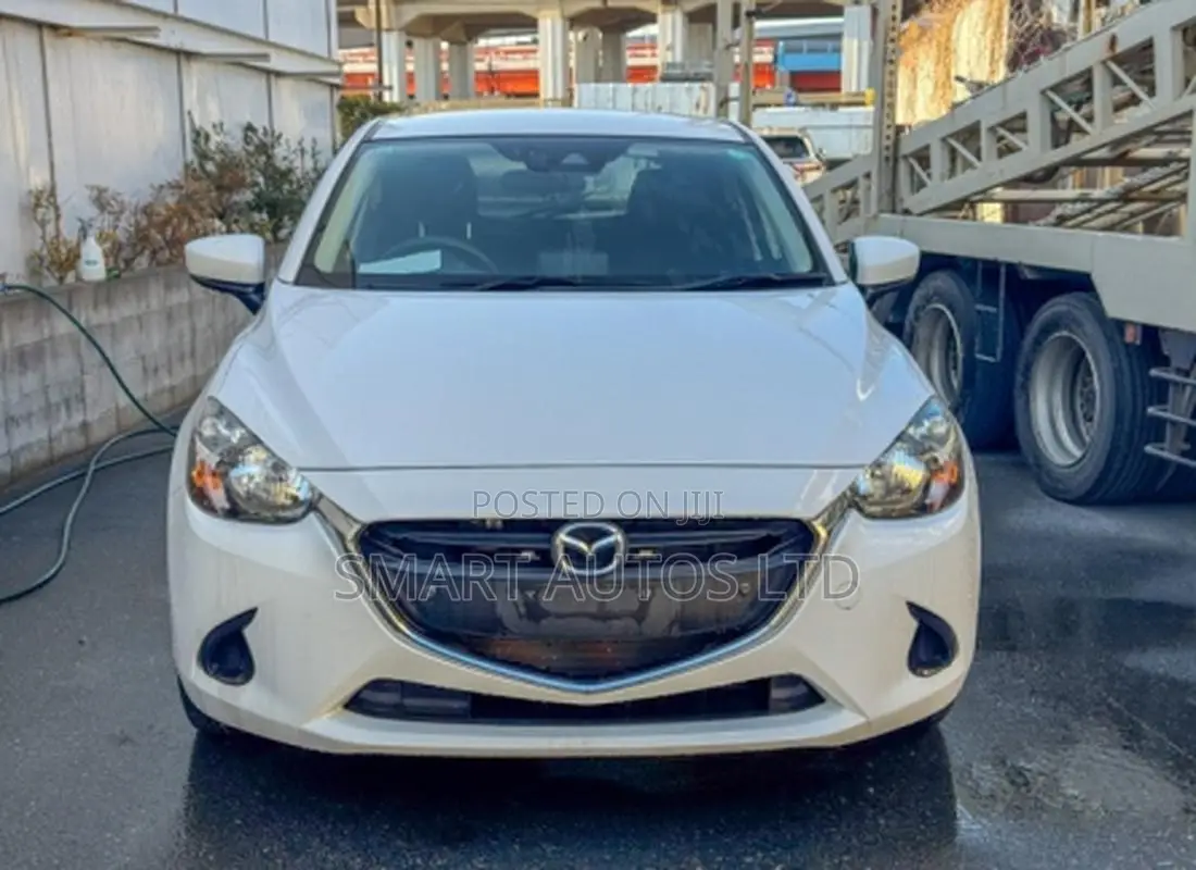 Mazda Demio 2019 White