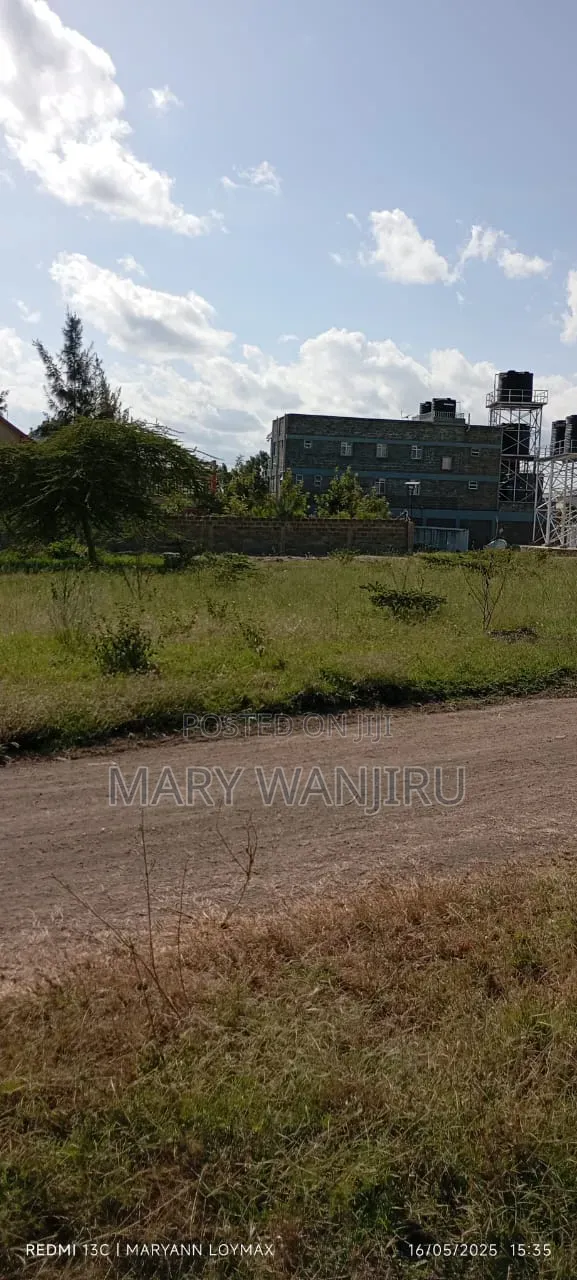 50/100 Plot Available for Sale
