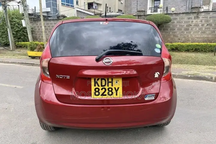 Nissan Note 2015 Red