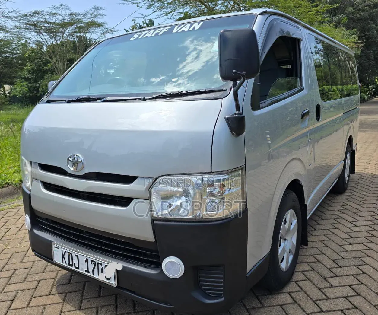 Toyota HiAce 2015 Silver