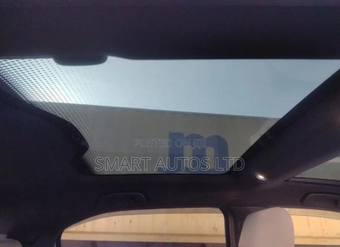 Honda Vezel 2021 White