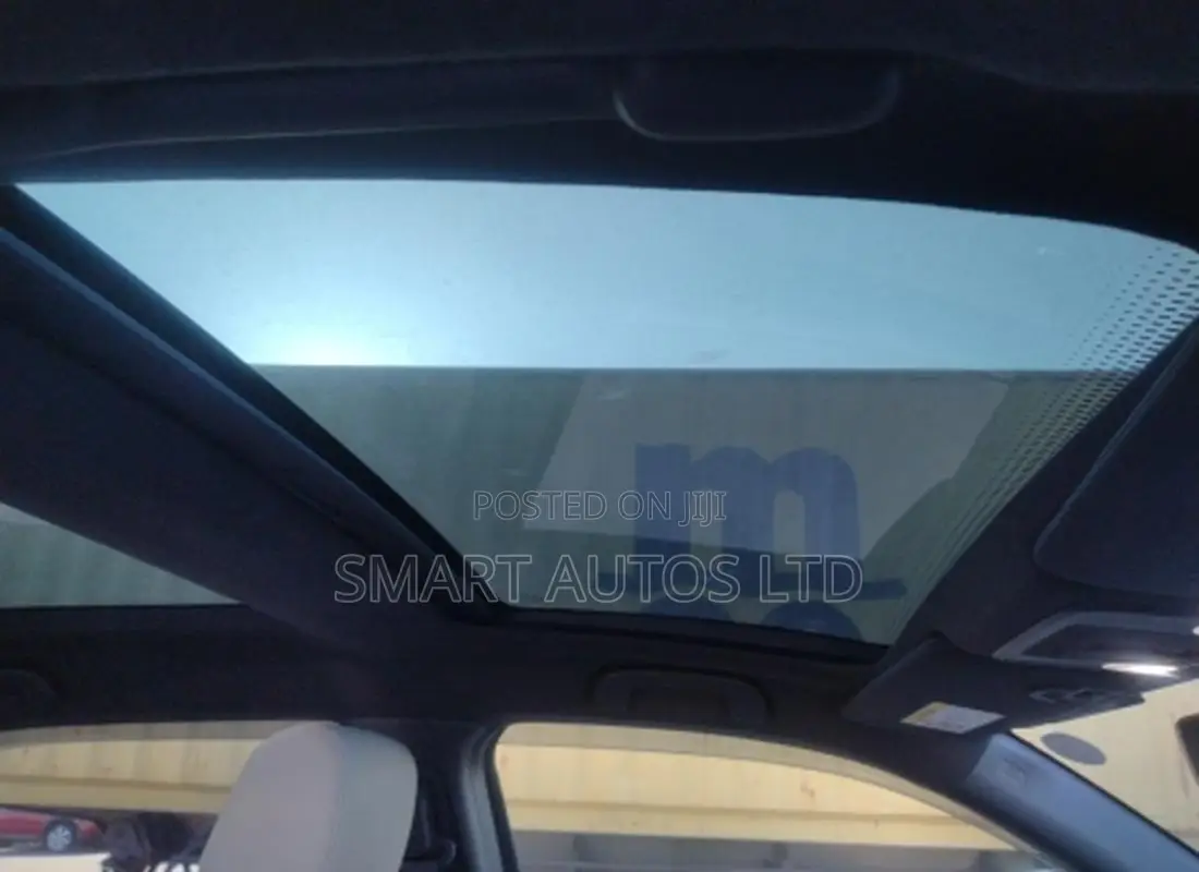 Honda Vezel 2021 White