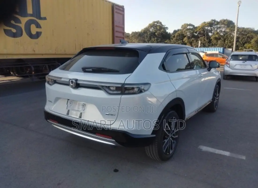Honda Vezel 2021 White