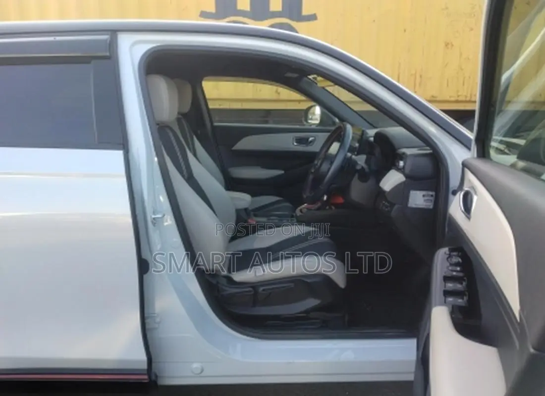 Honda Vezel 2021 White