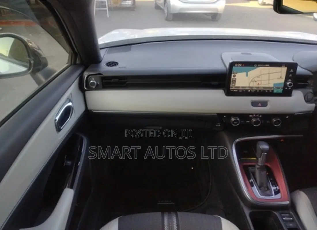 Honda Vezel 2021 White