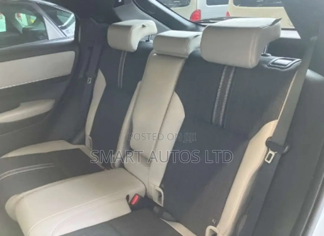 Honda Vezel 2021 White
