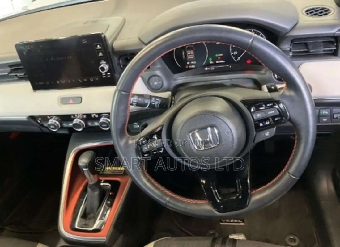 Honda Vezel 2021 White
