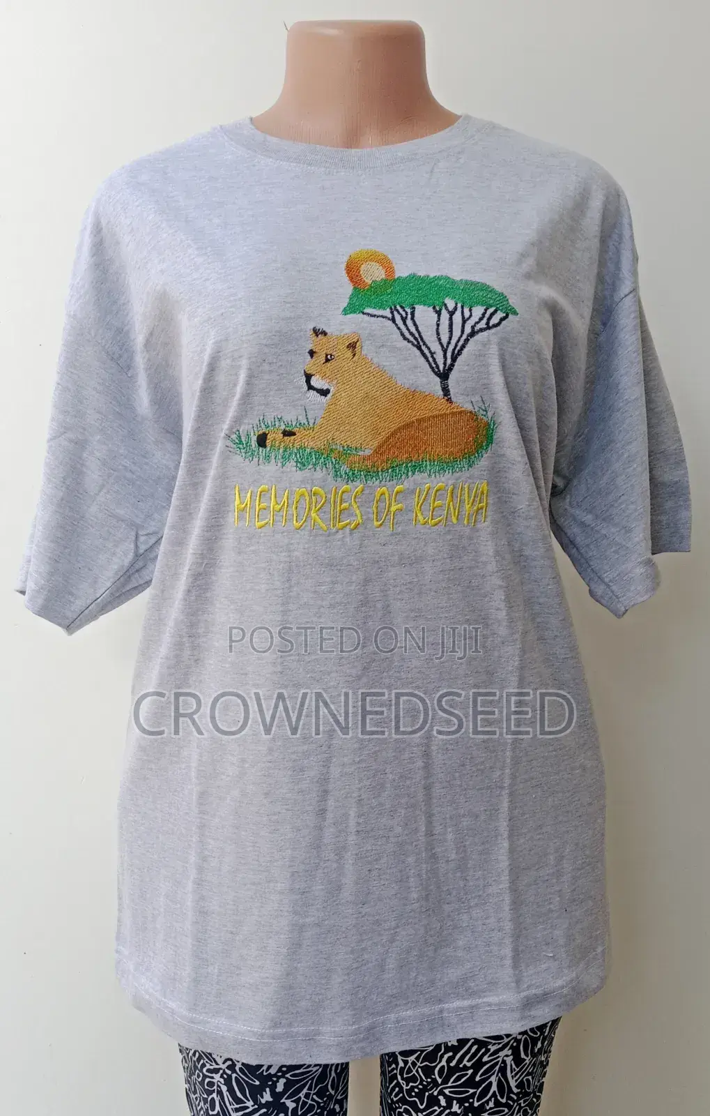  Premium Custom T-Shirts
Plain | Printed | Embroidered