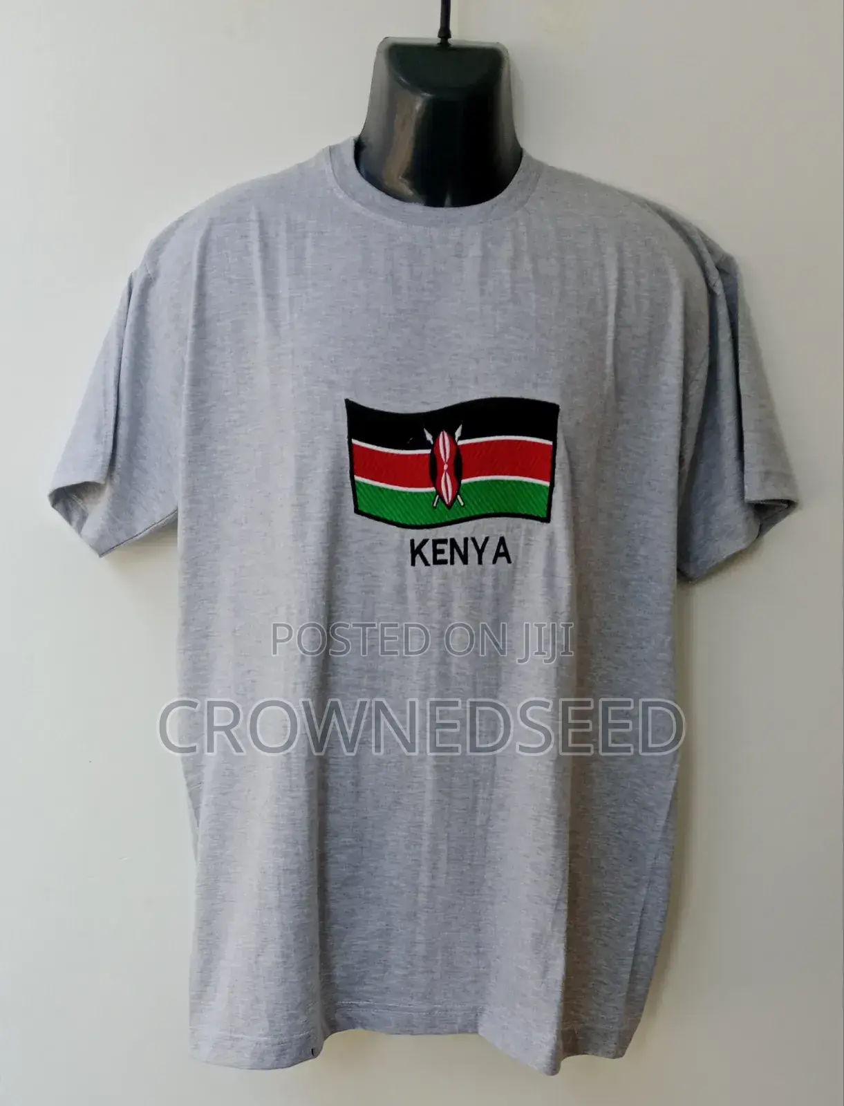  Premium Custom T-Shirts
Plain | Printed | Embroidered