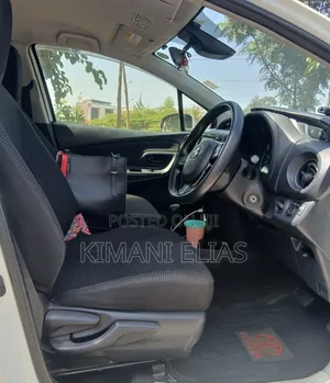 Toyota Vitz 2019 White