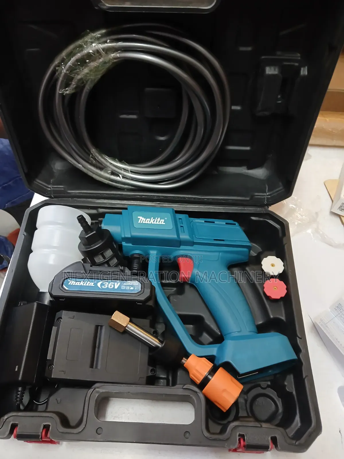 Cordless Carwash Machine