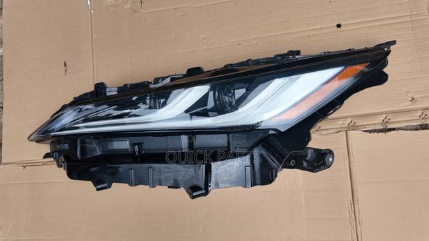 Left Handside Toyota Harrier 2020 Headlight