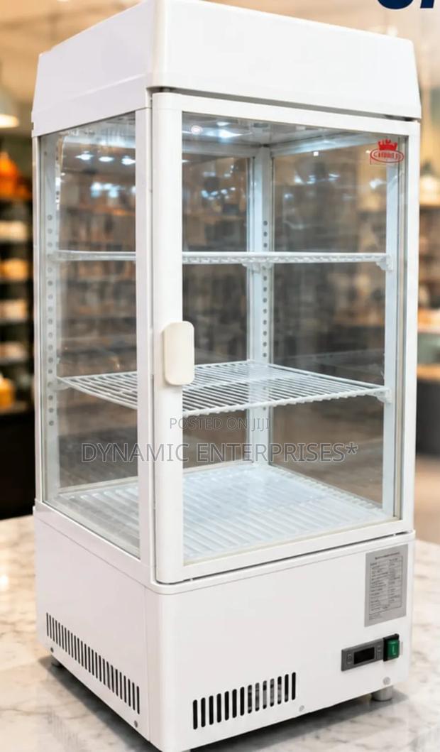 Warmer and Cooler Cake Dislay - main view