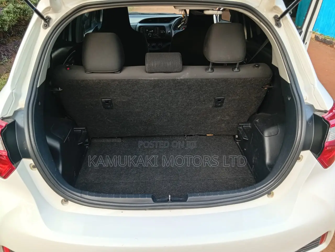 Toyota Vitz 2018 White