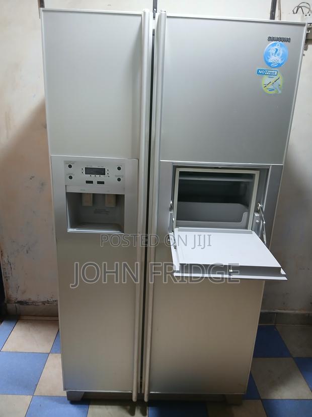 Samsung Side by Side Fridge – With Home Bar - thumbnail 3