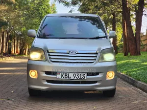 Toyota Noah 2003 Silver