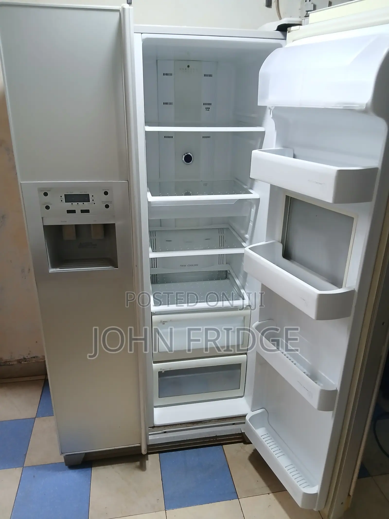 Samsung Side by Side Fridge – With Home Bar