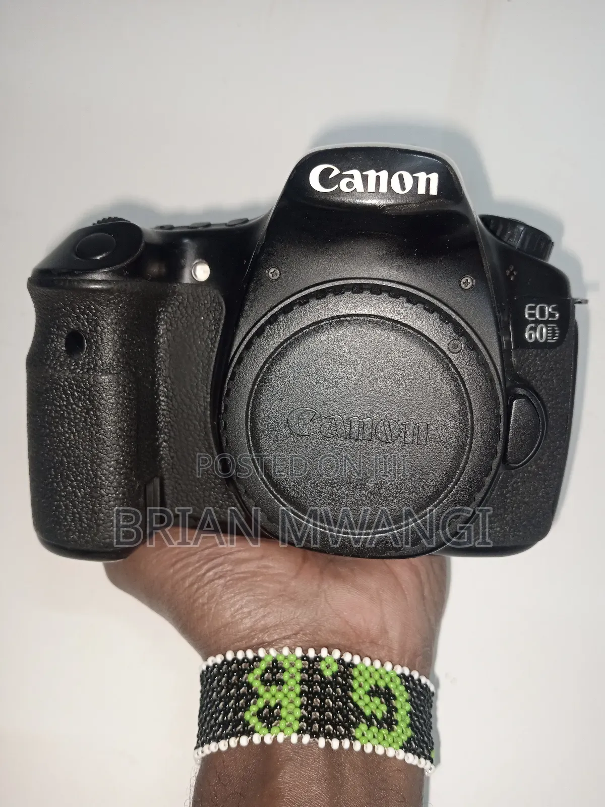 Canon Eos 60d + Kit Lens + 2 Batteries