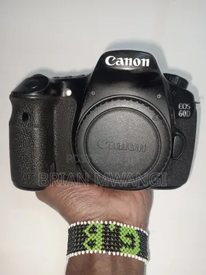 Canon Eos 60d + 50mm Prime Lens + 2 Batteries