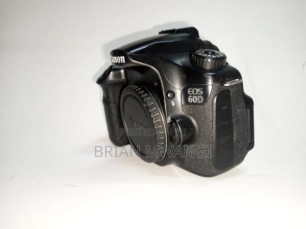 Canon Eos 60d + 50mm Prime Lens + 2 Batteries - thumbnail 3