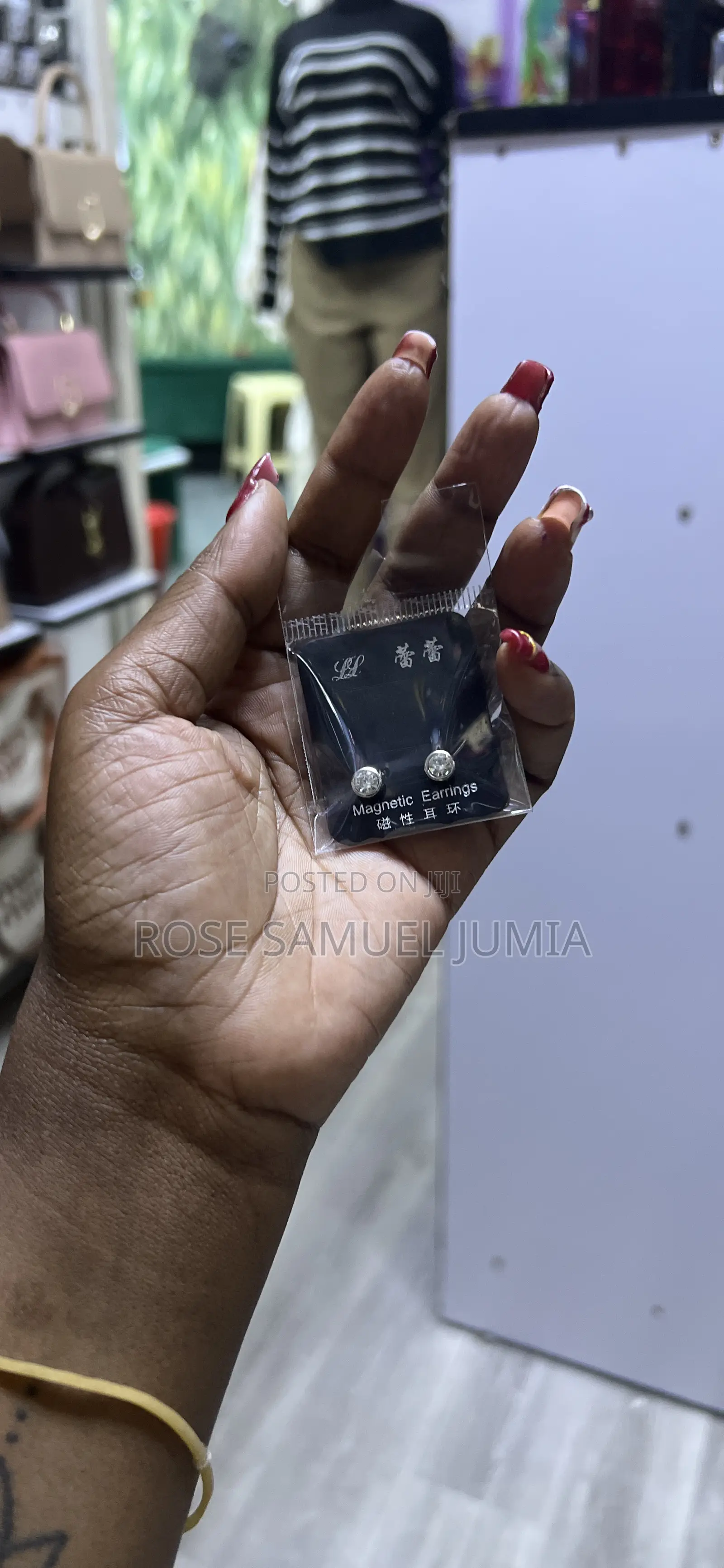 Magnetic Studs