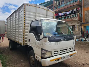 Isuzu NQR Lorry