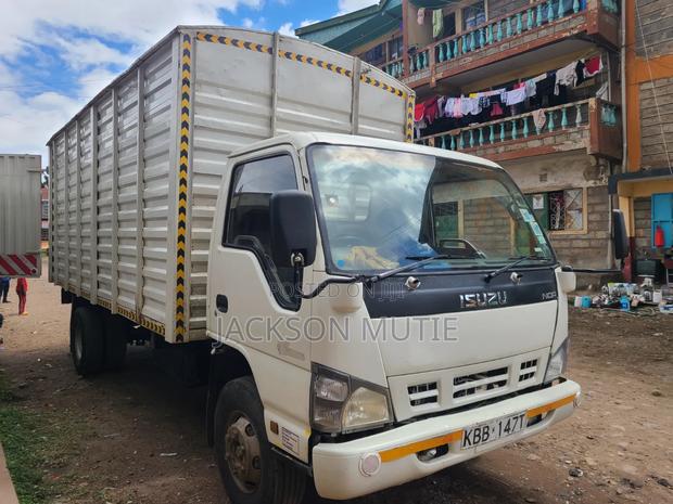 Isuzu NQR Lorry - thumbnail 3