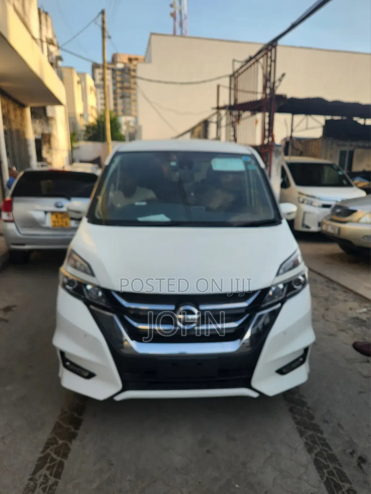 Nissan Serena 2019 White