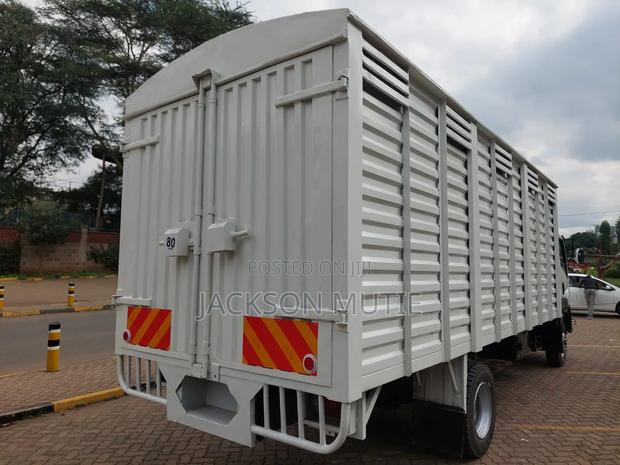 FRR Isuzu Gari - thumbnail 3