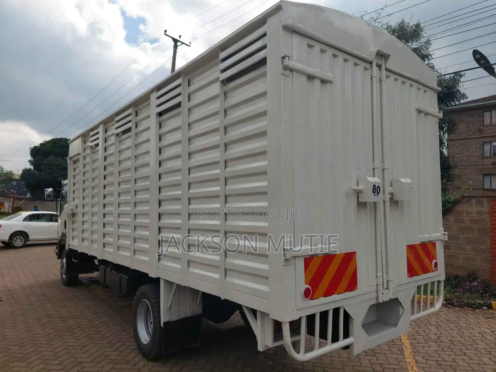 FRR Isuzu Gari